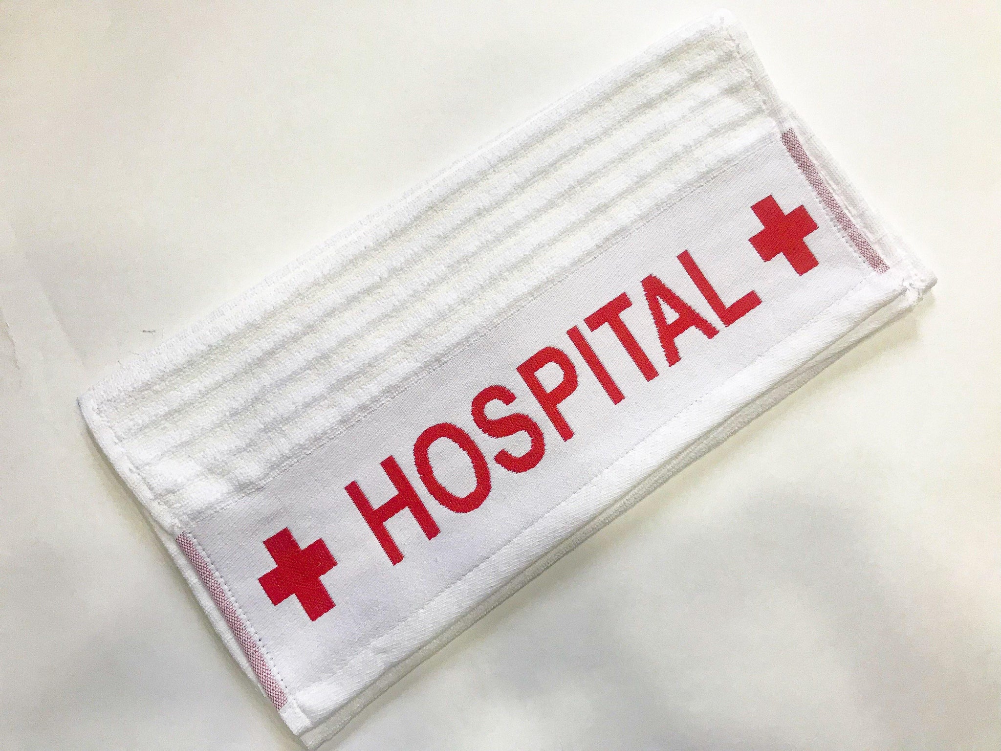 Lushomes White with Red Border 100 % cotton super Absorbant Hospital Towel 40 x 80 cms (16 x 32"•À?, 550 GSM Towel) - Lushomes